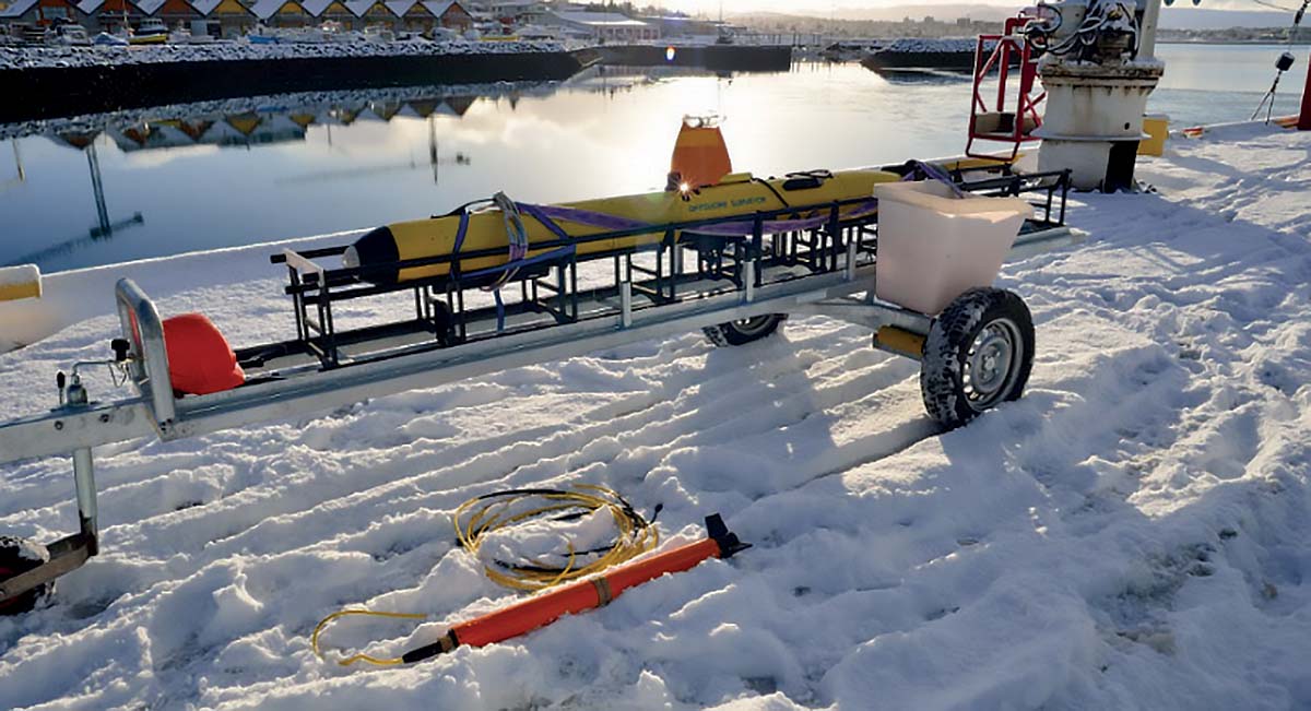 Gavia AUV and Marine Magnetics’ Explorer AUV Magnetometer in Iceland for testing